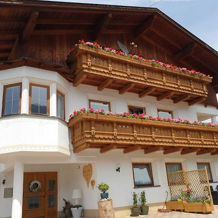 Haus Anna Ein Haus Mit Herz 弗利斯 外观 照片