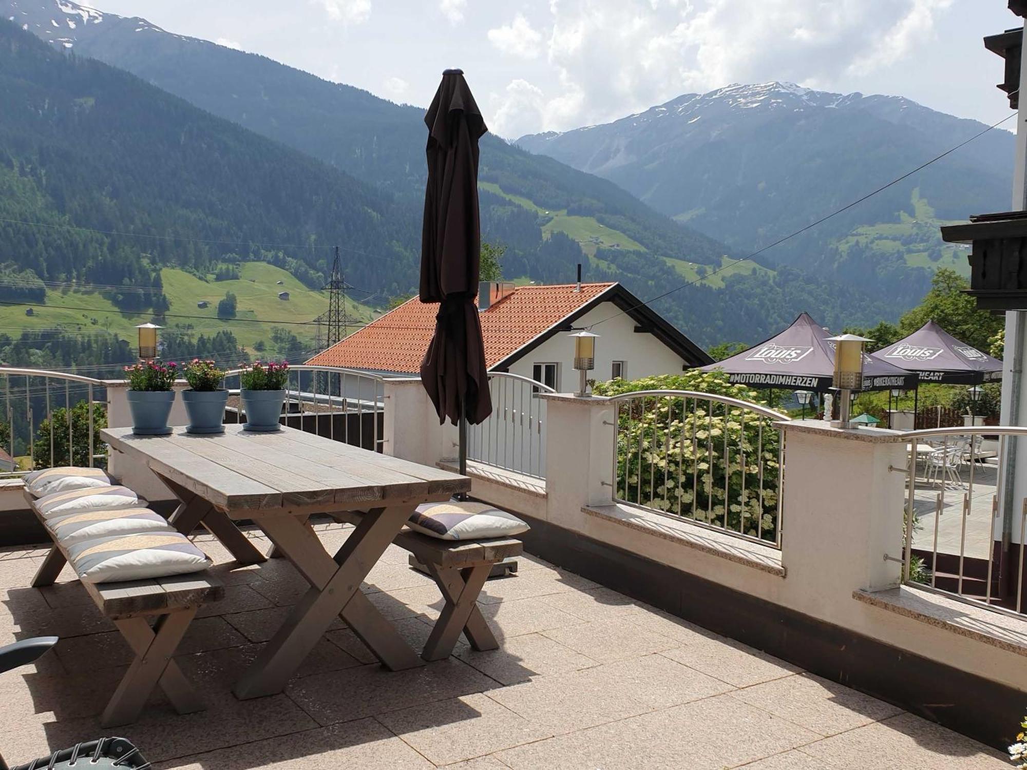 Haus Anna Ein Haus Mit Herz 弗利斯 客房 照片